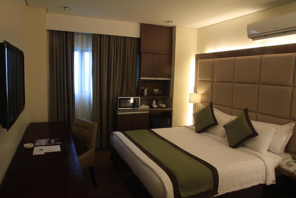 Santomas Suites Santo Tomas Zimmer foto