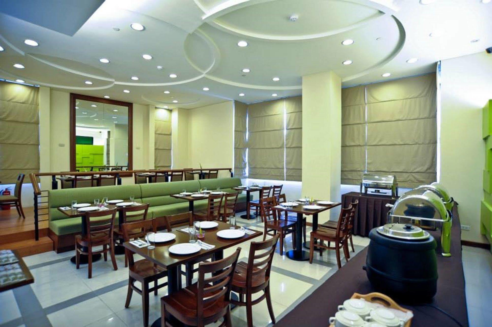 Santomas Suites Santo Tomas Exterior foto